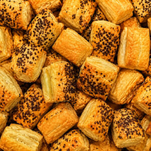 Palitos dulces de hojaldre con ajonjolí Hornneti.
